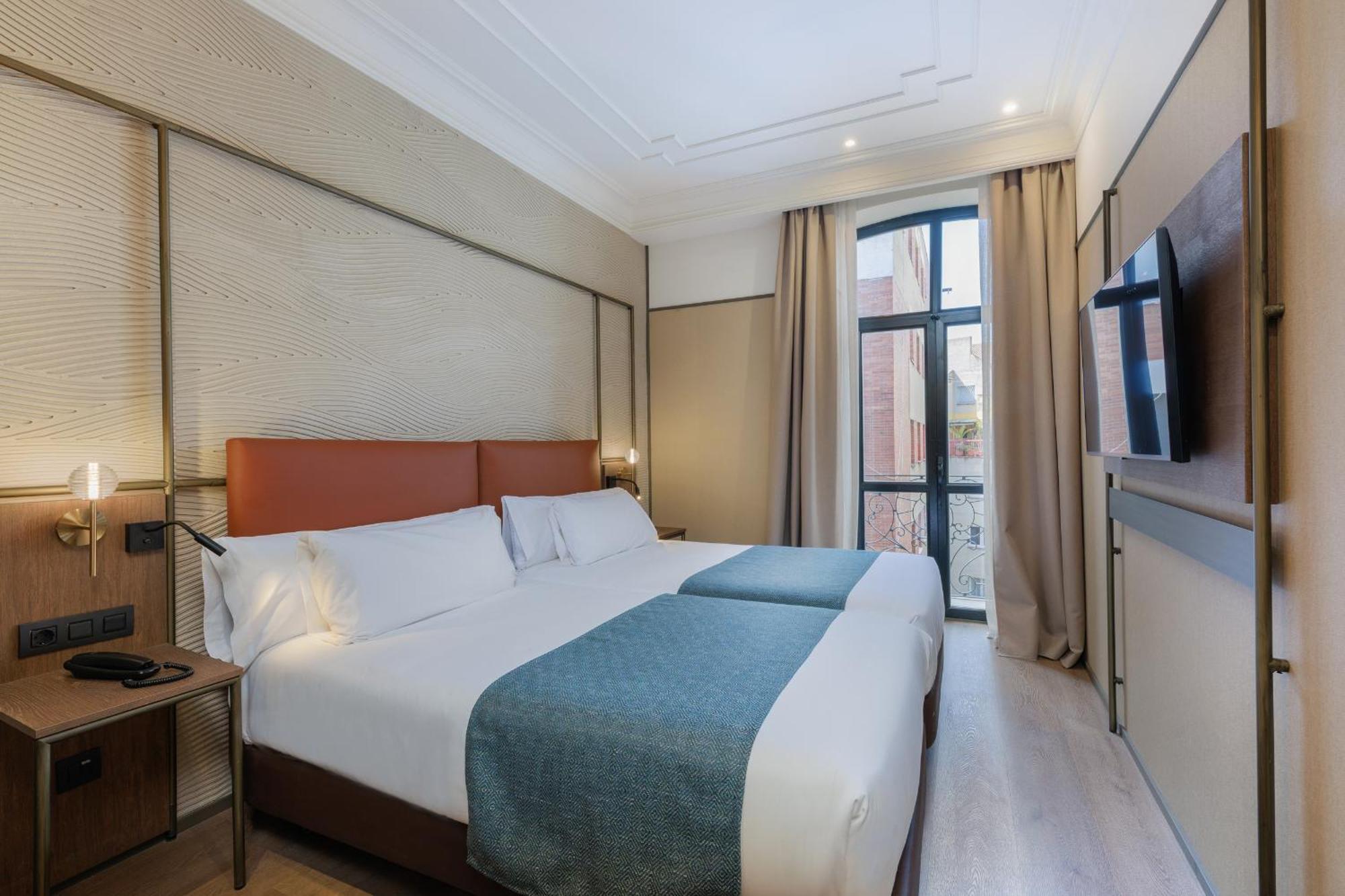 Hotel Medinaceli 4*
